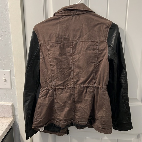 Maurice’s jacket - Picture 4 of 5